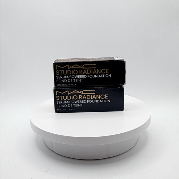 MAC Studio Radiance Foundation C3.5 NEW Authentic